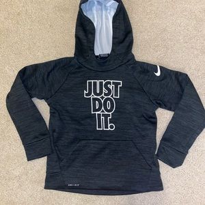 Nike NWOT hoodie sweatshirt
